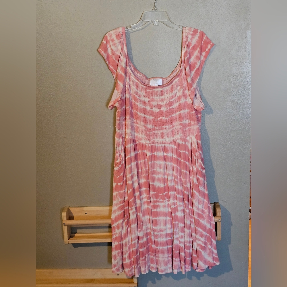 Torrid Pink and White Knit Top